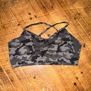 Handful gray & black camo Athleisure sports bra
